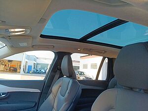 Volvo  T8 AWD Ultra Bright Recharge 360°/AHK/Pano