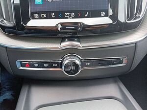 Volvo  T6 AWD Black Edit. PLUS AHK/360°/Panorama