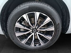 Volvo  B4 AWD Plus Dark 360°/AHK/H&K