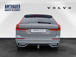 Volvo  B4 AWD Plus Dark 360°/AHK/H&K
