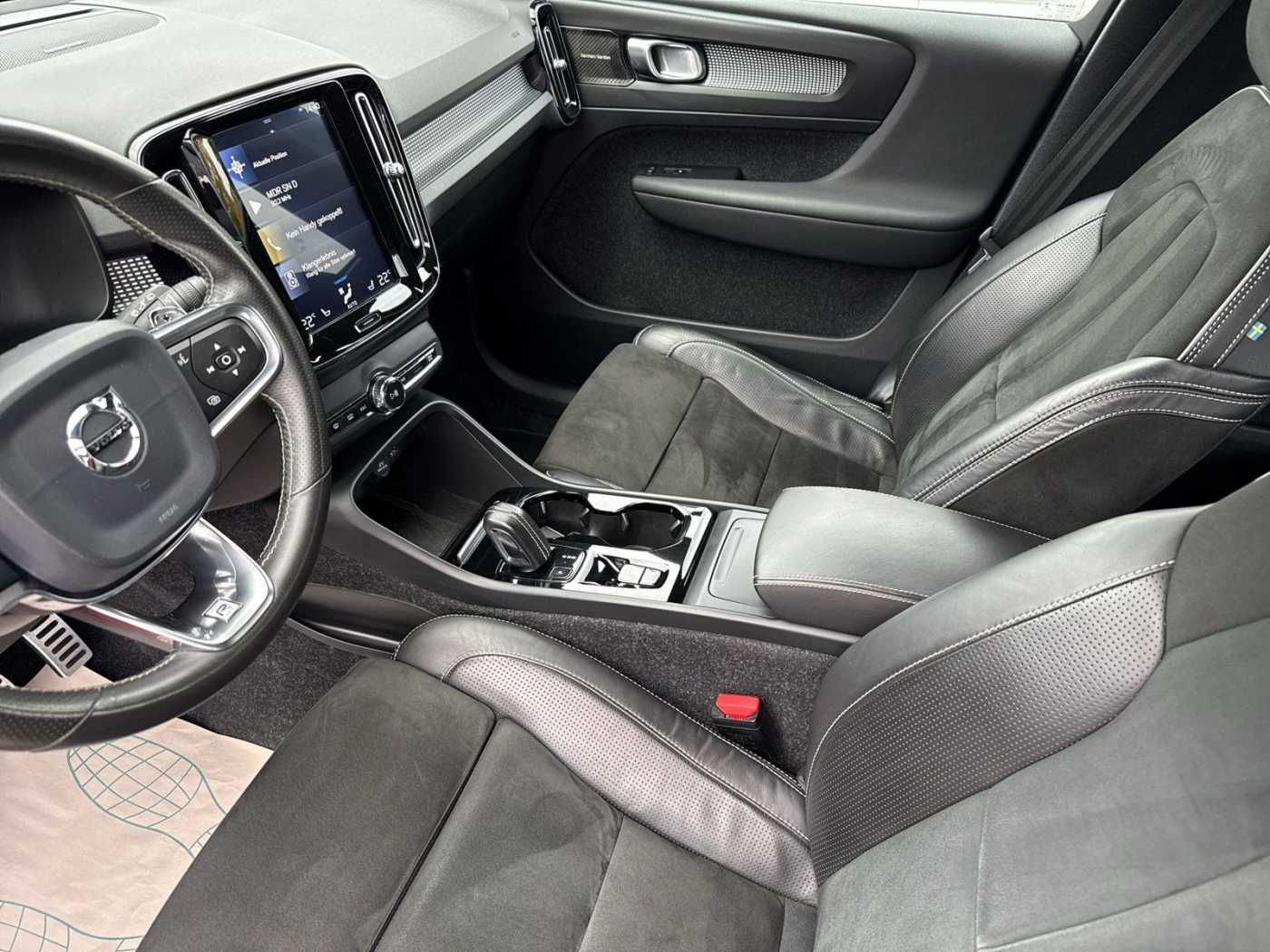 Volvo  T4 R-Design 2WD !! ! RFK+AHK+ACC+BLISS !! !
