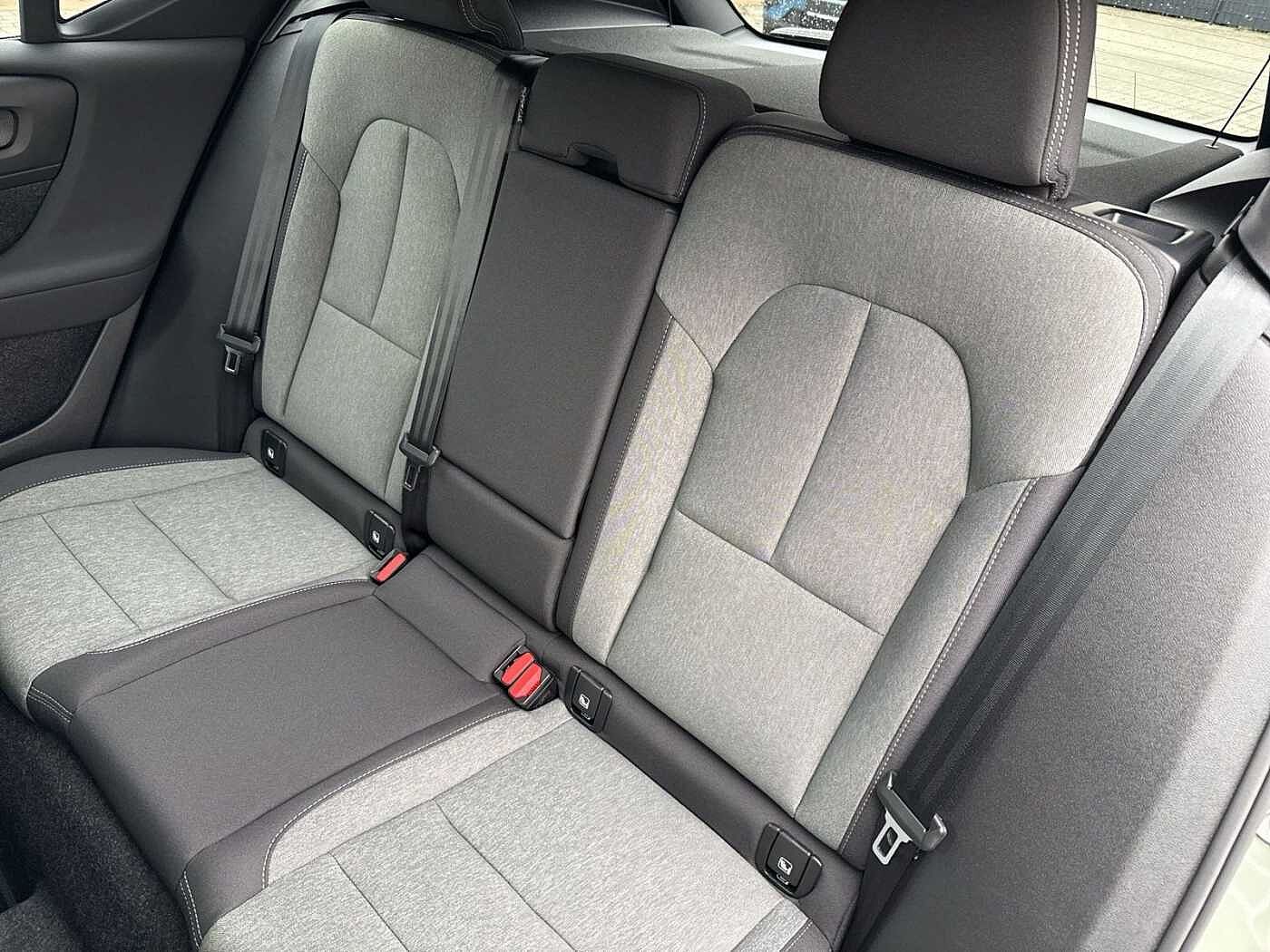Volvo  B3 Plus Dark 2WD !ACC+PIXEL-LED+FSH+EL. SITZ