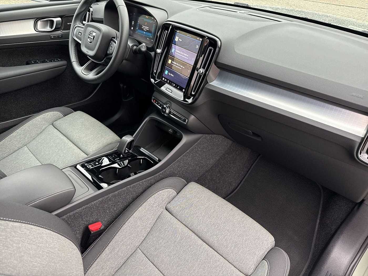 Volvo  B3 Plus Dark 2WD !ACC+PIXEL-LED+FSH+EL. SITZ