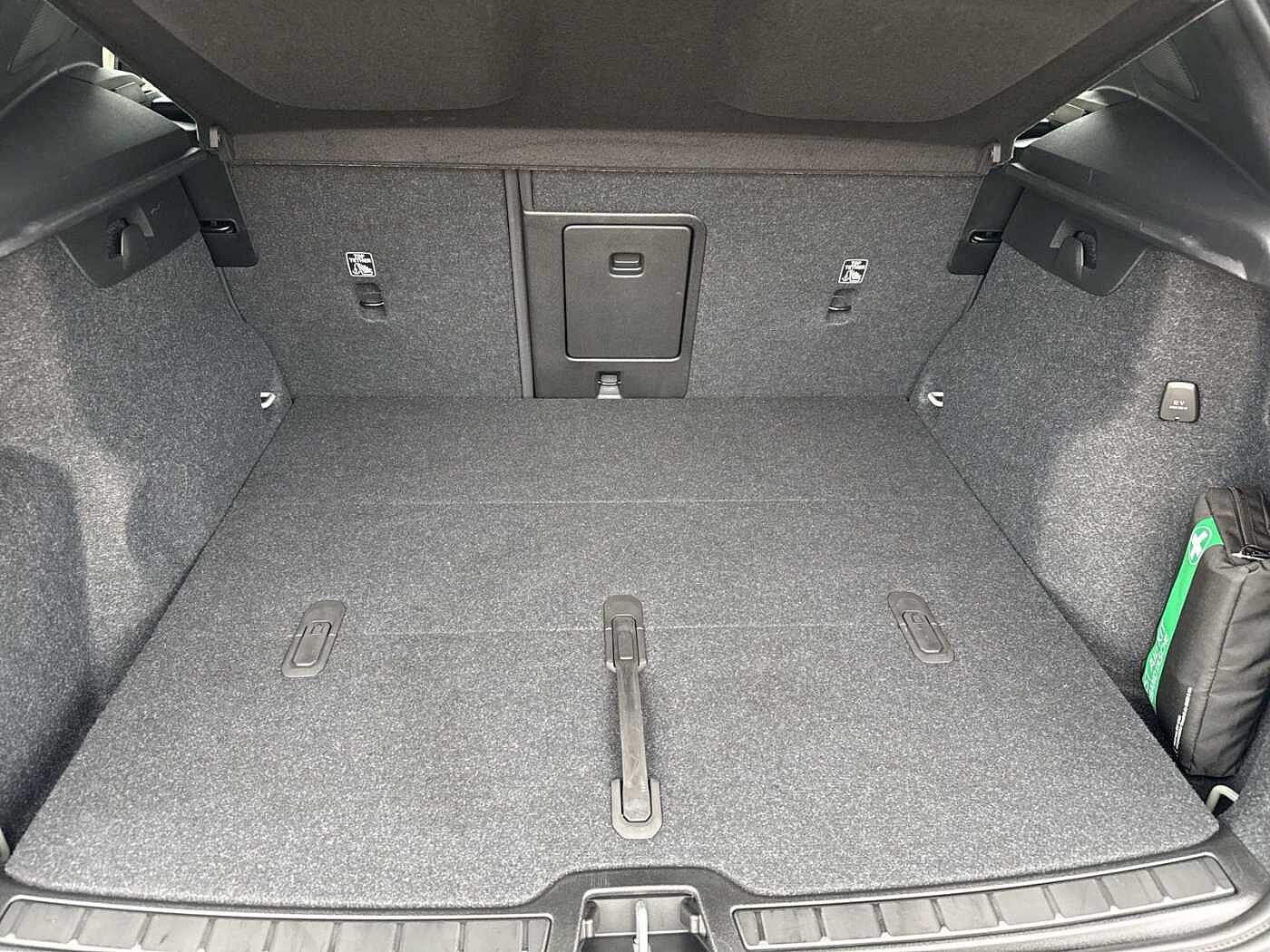 Volvo  B3 Plus Dark 2WD !ACC+PIXEL-LED+FSH+EL. SITZ