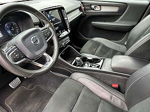 Volvo  D4 R-Design AWD !! !PANO+RFK+AHK+VOLL-LED! !!