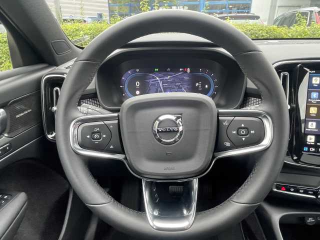 Volvo  Plus Dark 2WD LED*RFK*NAVI*uvm.