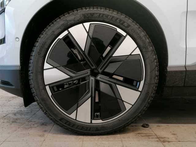 Volvo  Ultra Twin Motor AWD 360° / ACC / LED