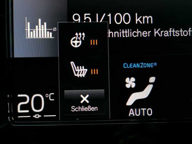 Volvo  T2 2WD Plus Dark Navi/ Kamera/ uvm.