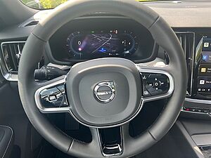 Volvo  D Plus Dark LED*NAVI*PANO*uvm.