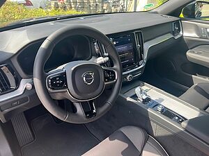 Volvo  D Plus Dark LED*NAVI*PANO*uvm.