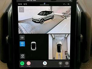 Volvo  Ultra Twin Motor AWD 360° / ACC / LED