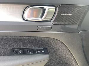 Volvo  T4 2WD Plus Dark Recharge ACC /AHK/ 360°