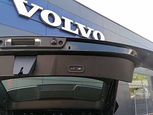 Volvo  T2 2WD Plus Dark Navi/ Kamera/ uvm.