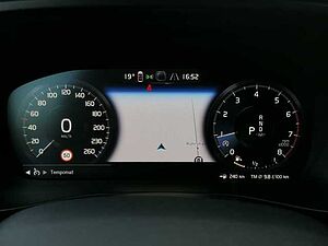 Volvo  T2 2WD Plus Dark Navi/ Kamera/ uvm.