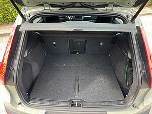 Volvo  T2 2WD Plus Dark 360°/ AHK/ PANO
