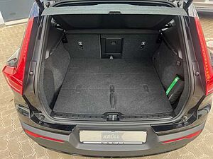 Volvo  T2 2WD Plus Dark RFK/ LED/ uvm