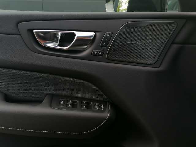 Volvo  T6 AWD Plus Black Edition Recharge