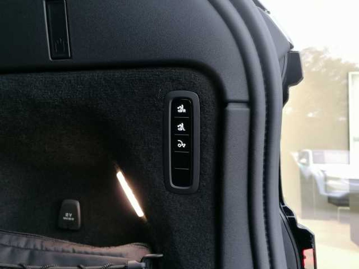 Volvo  Twin Motor AWD Ultra 7-Sitzer