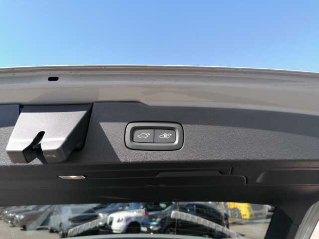 Volvo  T6 AWD Recharge Plus Dark