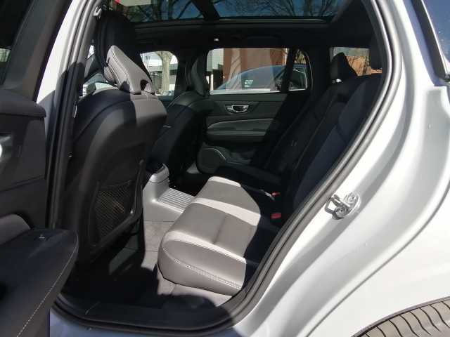 Volvo  T6 AWD Recharge Plus Dark