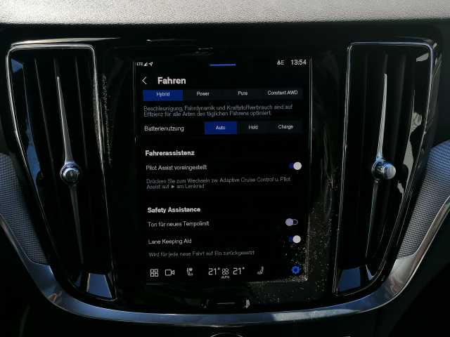 Volvo  T6 AWD Recharge Plus Dark