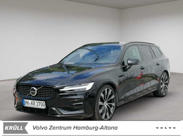 Volvo  B4 D 2WD Plus Dark Kam, Pano uvm.