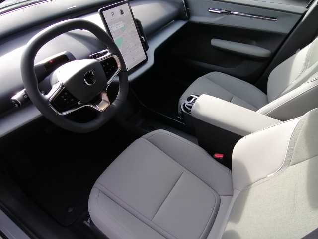 Volvo  Single Motor RWD Plus