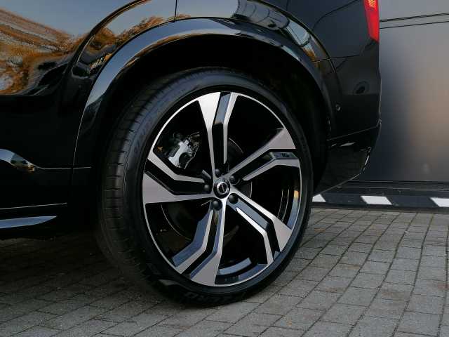 Volvo  T8 AWD Plus Dark 7-Sitzer