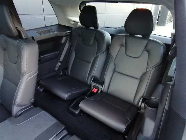 Volvo  T8 AWD Plus Dark 7-Sitzer