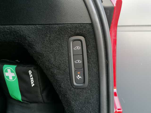 Volvo  T8 Twin Engine AWD Plus Bright 7-Sitzer