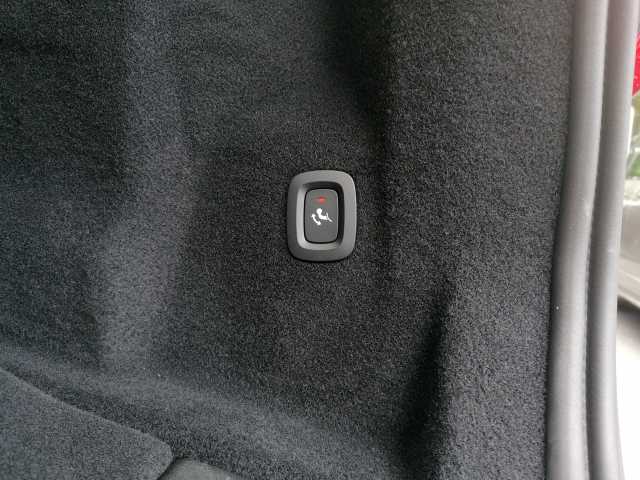Volvo  T6 AWD Twin Engine Plus Dark