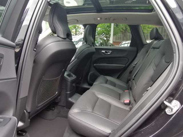 Volvo  T6 AWD Twin Engine Plus Dark