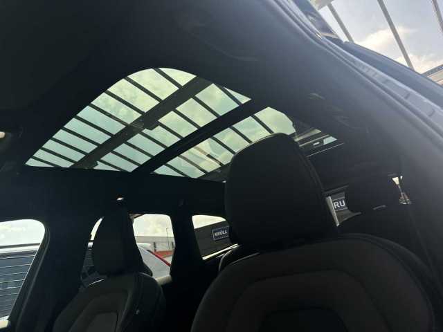 Volvo  T8 AWD Twin Engine Plus Black Edition