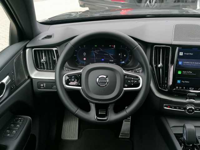 Volvo  B4 D 2WD R-Design