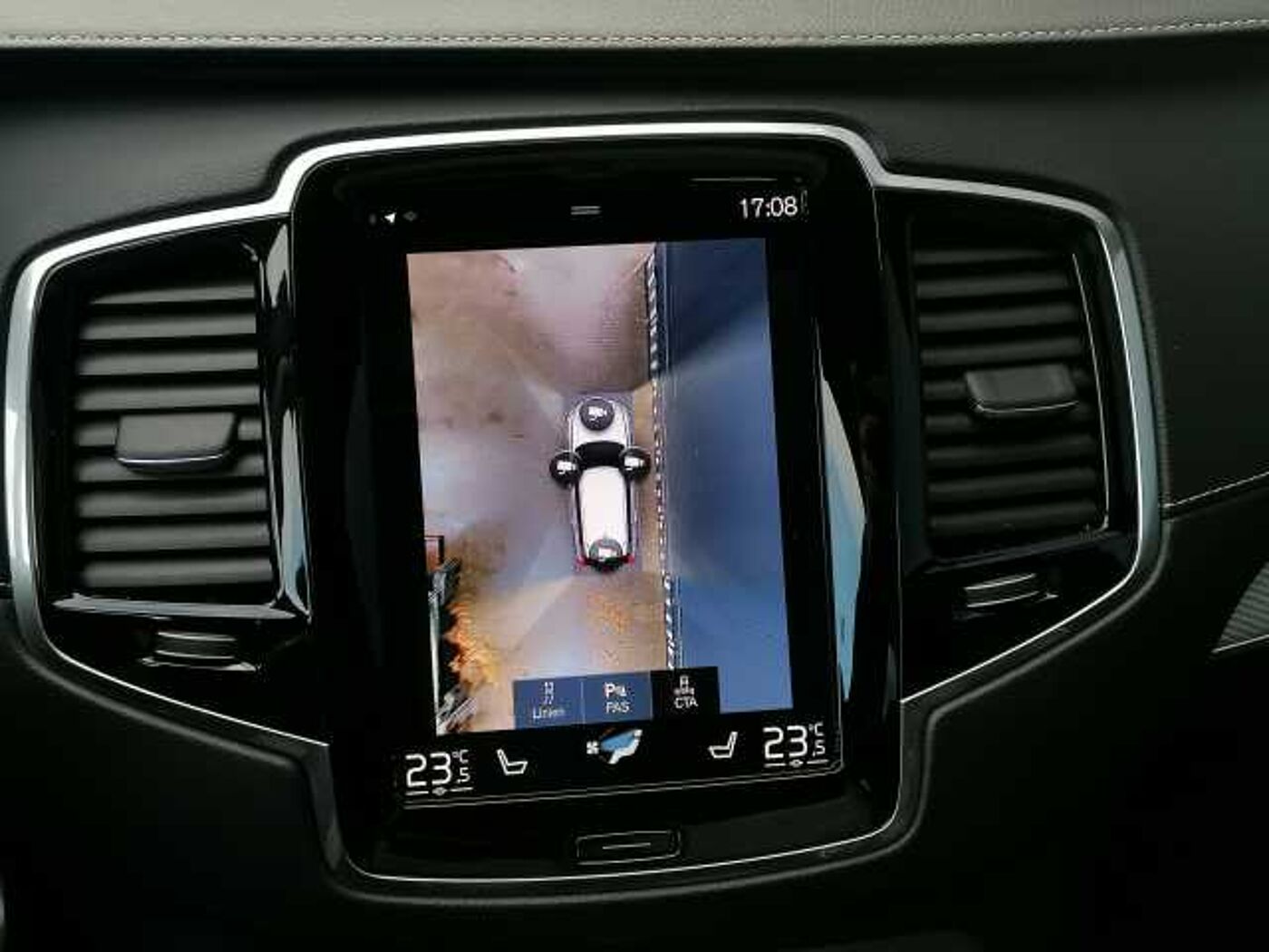 Volvo  B5 D AWD R-Design 7-Sitzer 360°, Pano uvm.