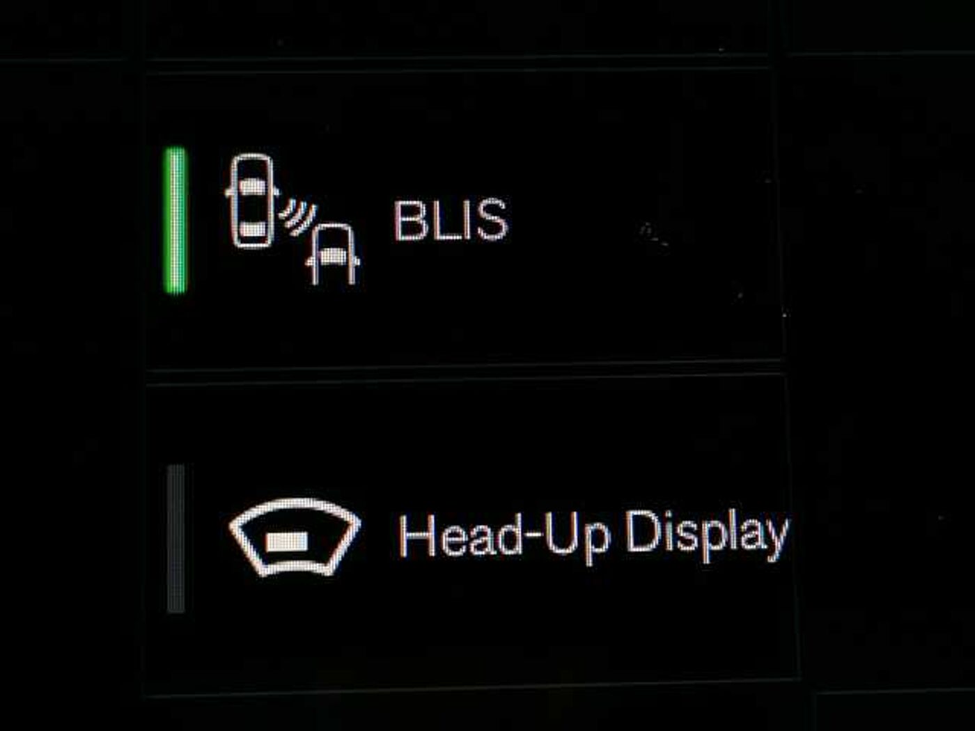 Volvo  B5 D AWD R-Design 7-Sitzer 360°, Pano uvm.