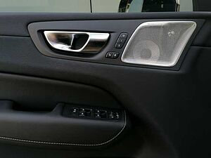 Volvo  T8 AWD Recharge Ultimate Black Edition