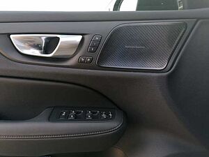 Volvo  T8 AWD Recharge Ultimate Dark