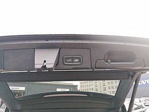 Volvo  B4 D 2WD Plus Dark Pano, Kam uvm.