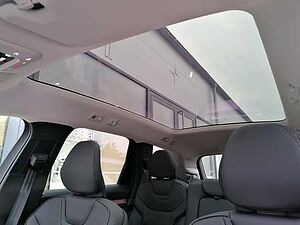 Volvo  Twin Motor AWD Ultra 7-Sitzer
