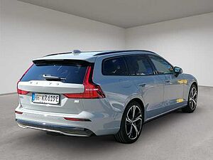 Volvo  T6 AWD Recharge Plus Dark