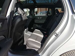 Volvo  T6 AWD Recharge Plus Dark