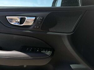 Volvo  T6 AWD Recharge Plus Dark