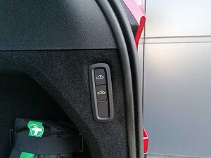 Volvo  T8 AWD Plus Dark 7-Sitzer
