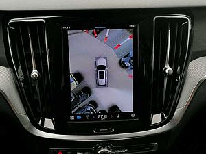 Volvo  B4 D AWD Plus Pano, 360° uvm.