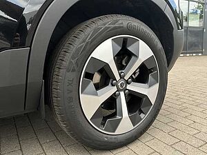Volvo  B4 B 2WD Plus Dark