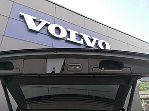 Volvo  B4 D 2WD R-Design Kam, Navi uvm.