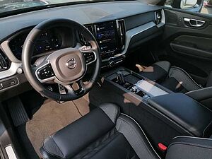 Volvo  B5 D AWD R-Design, Pano. , AHK uvm.