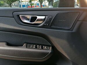 Volvo  B5 D AWD R-Design, Pano. , AHK uvm.