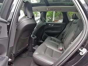 Volvo  T6 AWD Twin Engine Plus Dark